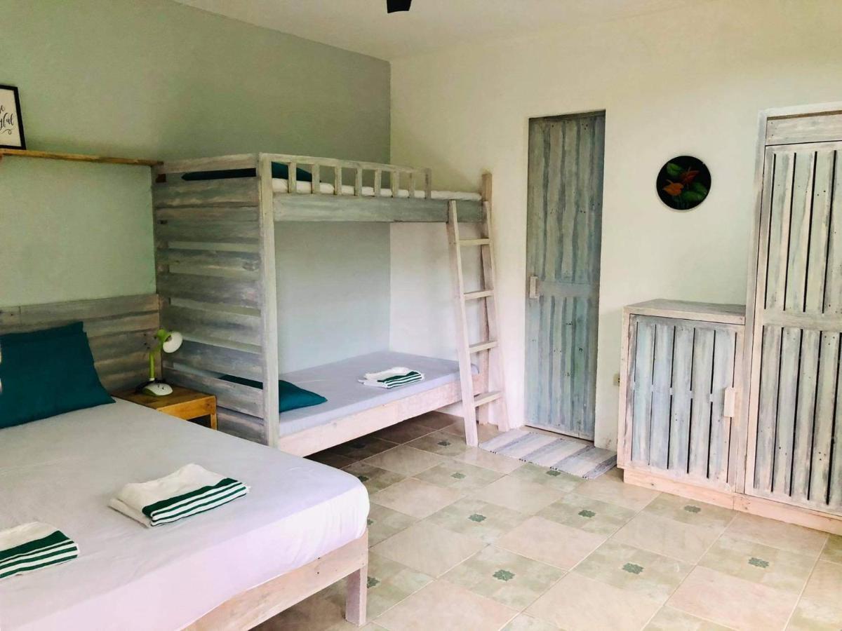 Mayas Nest Nagcarlan Buitenkant foto
