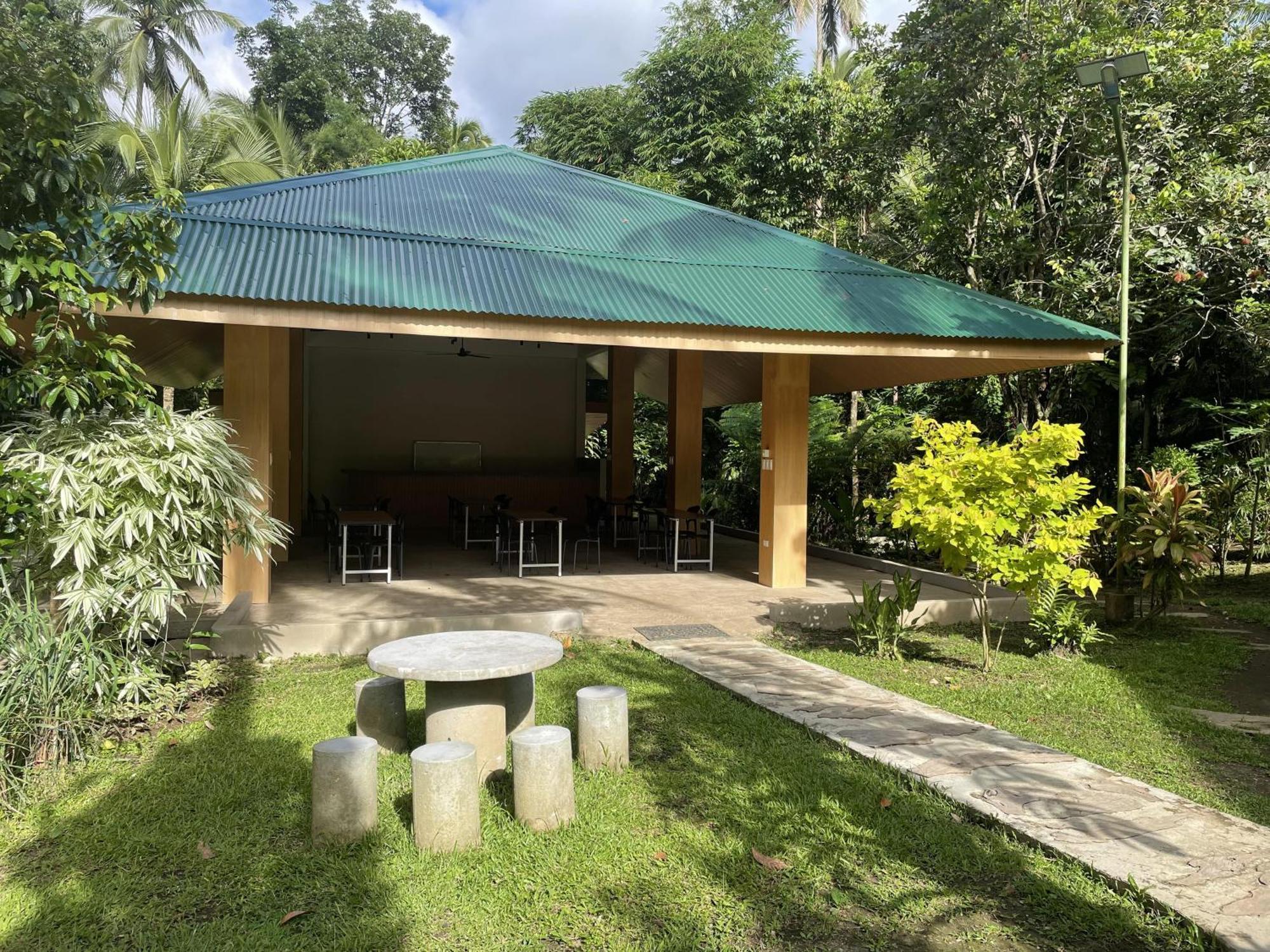 Mayas Nest Nagcarlan Buitenkant foto